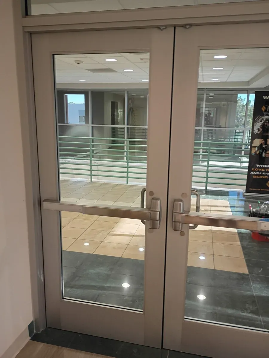 Elite Glass & Mirror Inc. · image from the official website