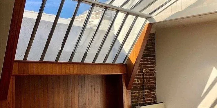 Website imagery from Sunshades Window Tinting